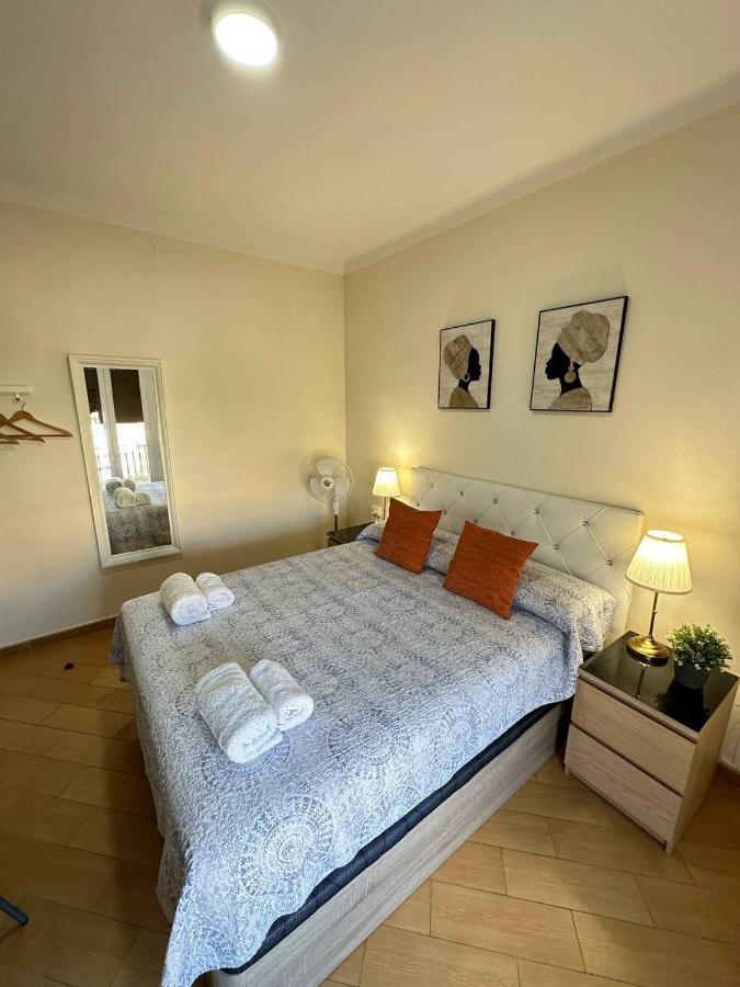 Rooms Nueva Valencia Barcelona Exteriér fotografie