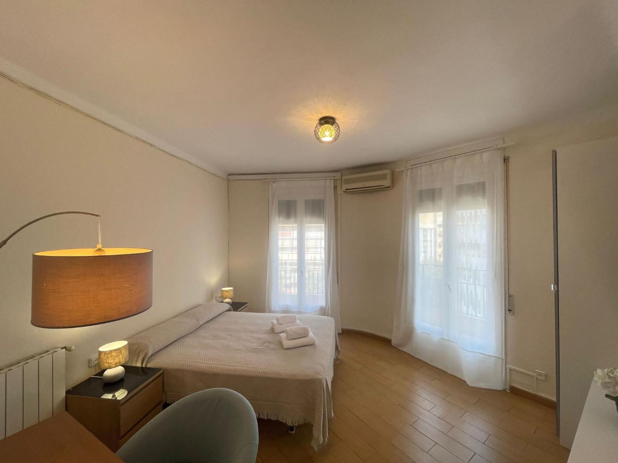 Rooms Nueva Valencia Barcelona Exteriér fotografie