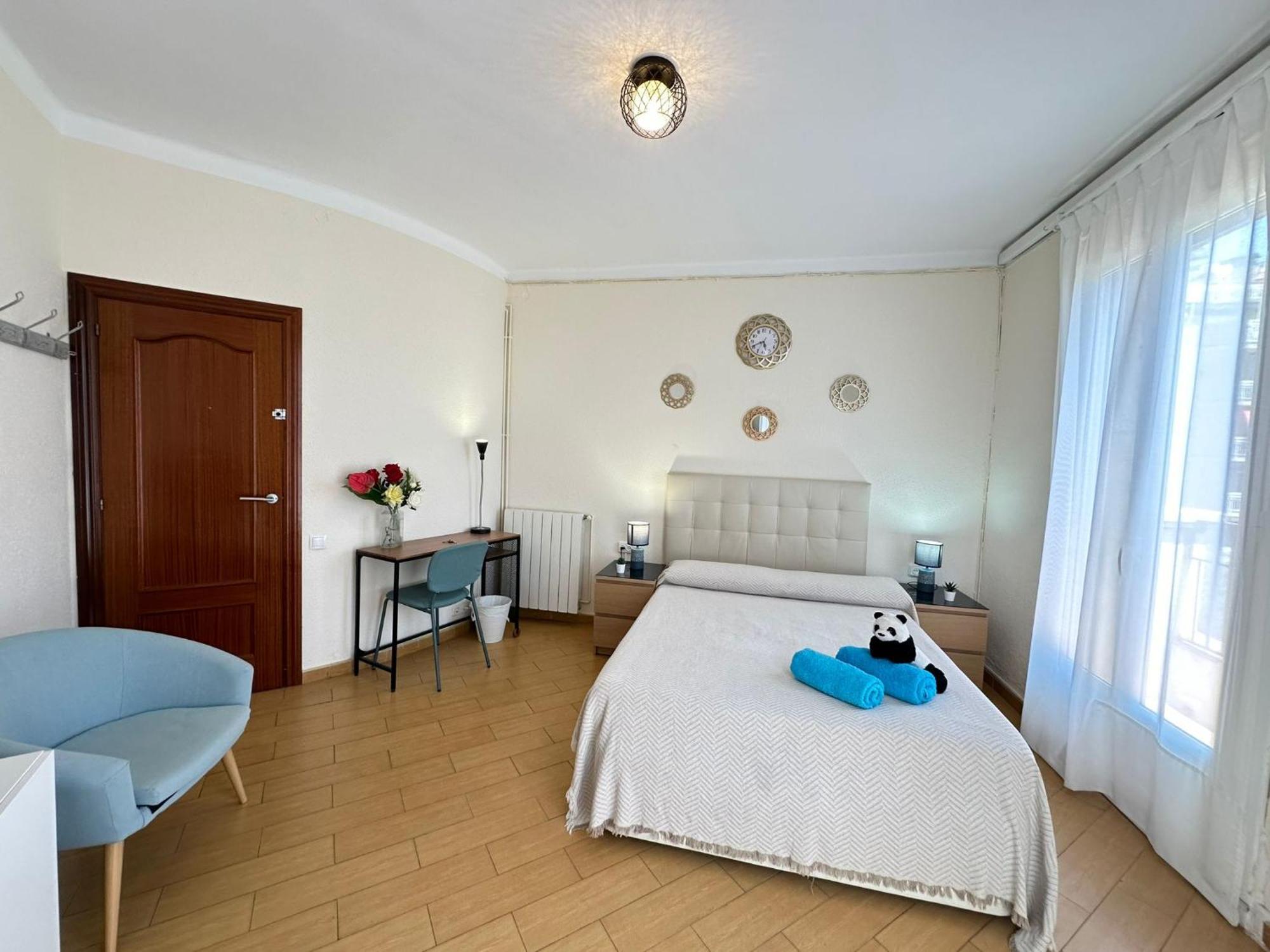 Rooms Nueva Valencia Barcelona Exteriér fotografie