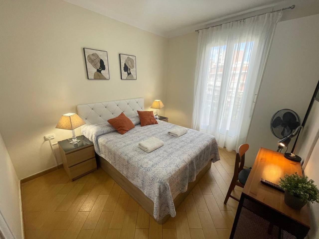 Rooms Nueva Valencia Barcelona Exteriér fotografie