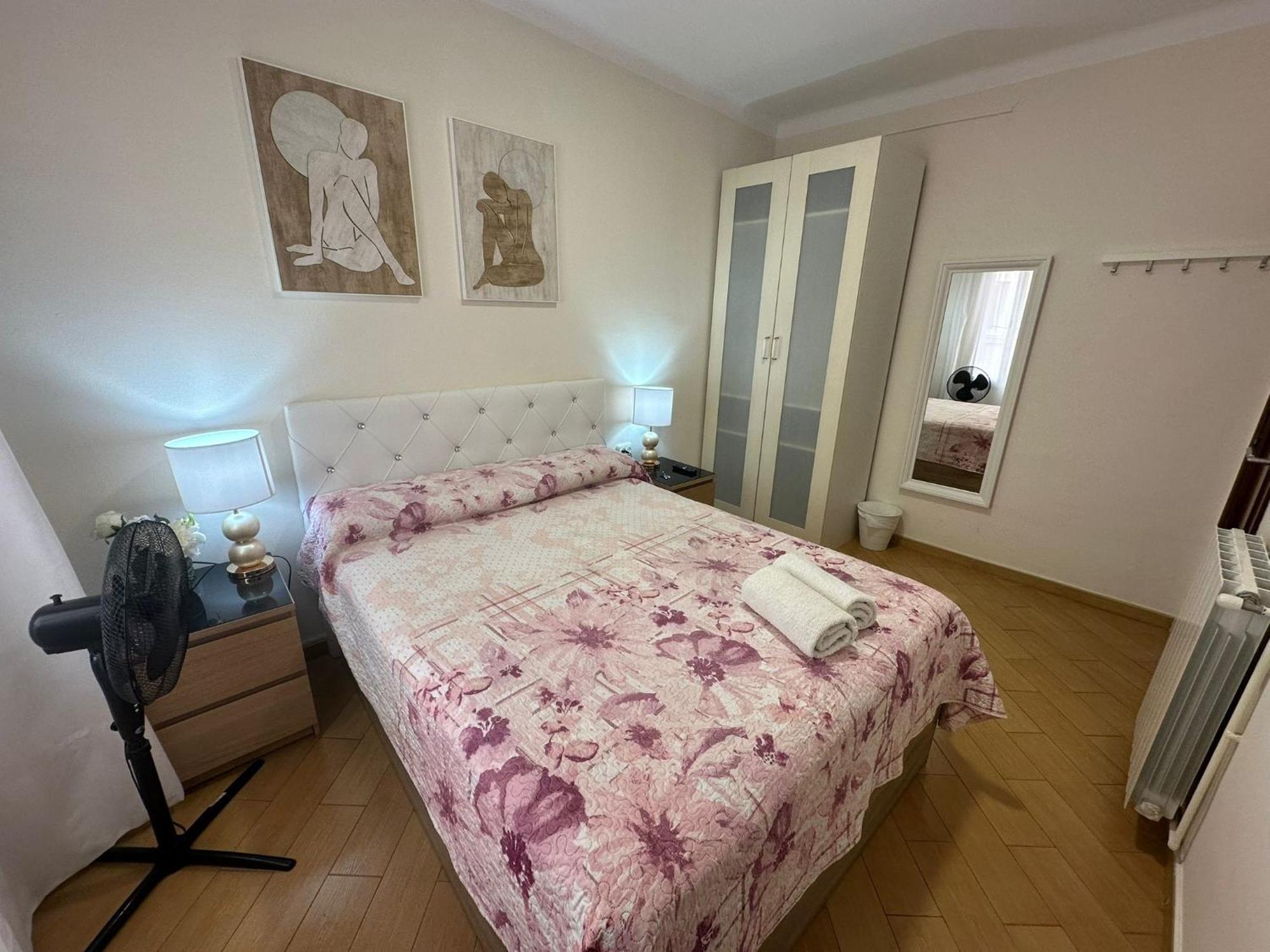 Rooms Nueva Valencia Barcelona Exteriér fotografie